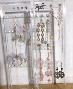ピアス 8セットのサムネイル