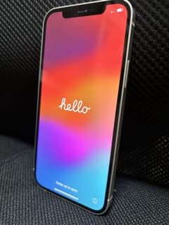 Apple iPhone 12 ホワイト 本体のサムネイル