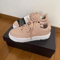 新品　NIKE ナイキ エアフォース1 ピクセルのサムネイル