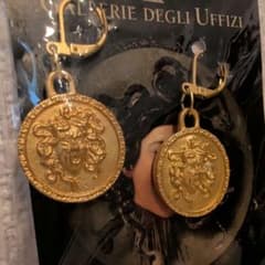 ​【新品・希少】ウフィツィ美術館限定 カラヴァッジョ メデューサ ピアス
