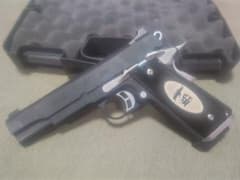 ガスガン エクスペンダブルズカスタムグリップ ケース付き ガスガン エクスペンダブルズカスタムグリップ ケース付き - メルカリ