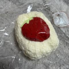 Snowcake いちごケーキのサムネイル