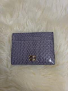 miu miu パープル ヘビ柄 カードケース - メルカリ