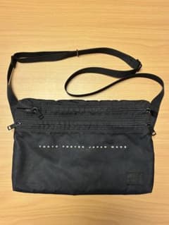 【廃番、希少】PORTER FLATショルダーバッグ　ブラックのサムネイル