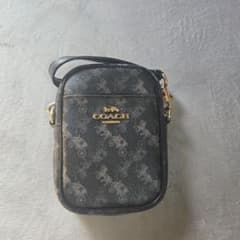 COACH ブラック ショルダーバッグのサムネイル