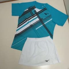 Mizuno スポーツウェア Tシャツとスカートセットのサムネイル