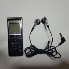 パナソニックICレコーダーRR−XS450管理ナンバー7233(付属イヤホン付)のサムネイル