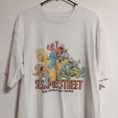 UNIQLO UT セサミストリート Tシャツ ホワイト Lのサムネイル