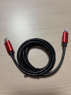 USB-C to Lightning ケーブル レッドのサムネイル