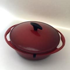 ル・クルーゼ 両手鍋 直径約24cm 赤 鋳鉄製 - メルカリ