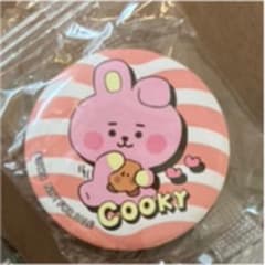 くら寿司BT21 缶バッジのサムネイル