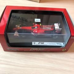 F1 フェラーリ  F10 アロンソ　ホットホイール1/43 ミニカーのサムネイル