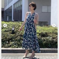 UNIQLO x PAUL & JOE ティアードワンピース 花柄のサムネイル