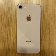 iPhone 8 ゴールド 64 GB auのサムネイル