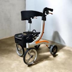 安心の抑速ブレーキ付】カワムラサイクル 四輪歩行車 KW41 屋内外両用