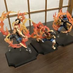 ワンピースフィギュアまとめ売りのサムネイル
