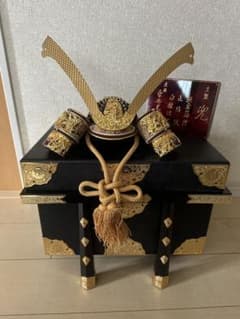 【最高級 京甲冑】平安光雲 作 兜飾り 純金箔押 正絹縅 白檀仕上 五月人形 最高級 京甲冑】平安光雲 作 兜飾り 純金箔押 正絹縅 白檀仕上 五月