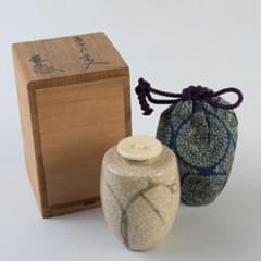 茶道具　山口錠鉄造　古瀬戸　茶入　仕覆付　共箱　V　9357 茶道具 山口錠鉄造 古瀬戸 茶入 仕覆付 共箱 V 9357 - メルカリ