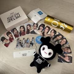 TWICE ライブ、アプグレ特典、ペンライトなど - メルカリ