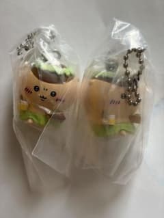 ちいかわたべものいっぱいマスコット　くりまんじゅう　二点セットのサムネイル