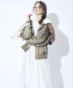 MERCURYDUO 머큐리 듀오 가짜 모피가 달린 안솜 블루존 카키
