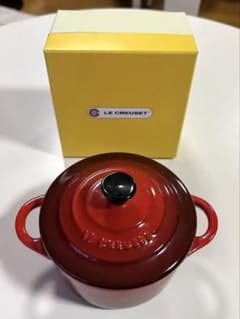 LE CREUSET ミニココット チェリーレッドのサムネイル