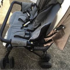 双子ベビーカーのサムネイル