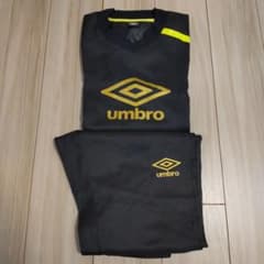 umbro ピステ 上下セット　ブラック　Lサイズのサムネイル