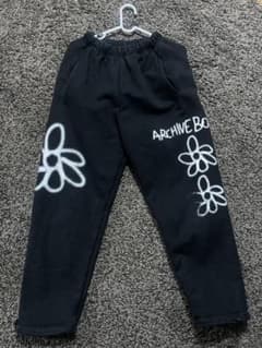 ARCHIVE BOLD 939° ブラック 花柄プリント スエットパンツのサムネイル