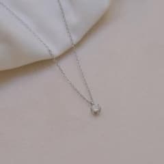一粒ダイヤ0.1ct ネックレス シルバーカラーのサムネイル