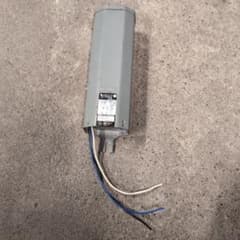 【未使用品】東芝水銀灯安定器1HC2015HWB 200V60Hz 100Wx2 m23005287122_1.jpg?1737711986