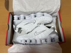 NIKE ウィメンズ ショックス TL ホワイト 25cmのサムネイル
