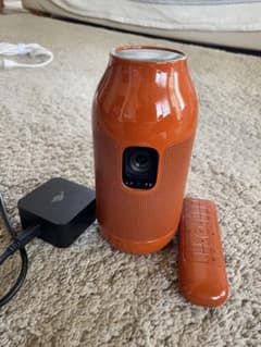 Aladdin 持ち運び式プロジェクター、リモコン、充電器（type C) Aladdin 持ち運び式プロジェクター、リモコン、充電器（type C