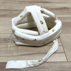 ごっつん防止ヘルメット　イブル　レモン柄のサムネイル