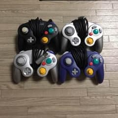 ゲームキューブコントローラのサムネイル