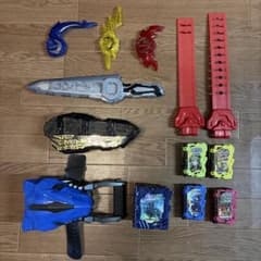 仮面ライダーセイバー 聖剣ソードライバー ワンダーライドブックセットのサムネイル