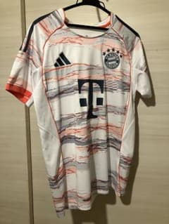 FC Bayern München adidas ユニフォームのサムネイル