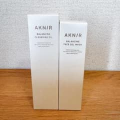 AKNIR メイク落とし&洗顔料のサムネイル