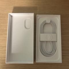 iPhone17 空箱　ケーブル付き　パープルのサムネイル