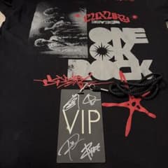 ONE OK ROCK 北米Tour 2022 TシャツS+直筆サインVIPパス - メルカリ