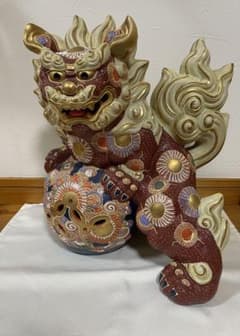 陶器製獅子の置物　エコメルカリ便、お願い致します 陶器製獅子の置物 エコメルカリ便、お願い致します - メルカリ