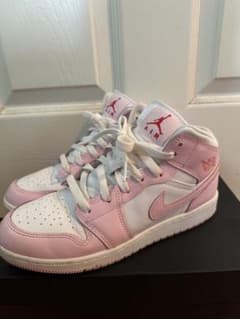 Air Jordan 1 ピンクのサムネイル