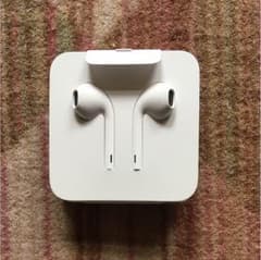 iPhone8 純正イヤホンのサムネイル