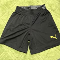 PUMAハーフパンツのサムネイル