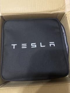 【よっこ様専用】TESLA モバイルコネクター GEN3【新品未使用】のサムネイル