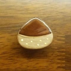 【よっし～様専用】新品 栗 帯留めのサムネイル