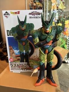 南*方様 あ*ん様 VSオムニバスアメイジング ラストワン賞 セル第二形態 リペのサムネイル