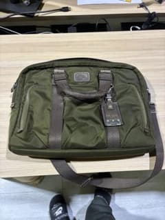 TUMI トゥミ　ALPHA BRAVO カーキ 226110LHのサムネイル