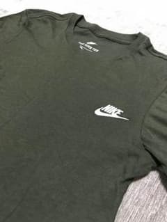 NIKEワンポイントTシャツのサムネイル