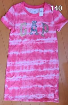 あや様専用【新品タグ付き】GAP KIDS ワンピース 140のサムネイル